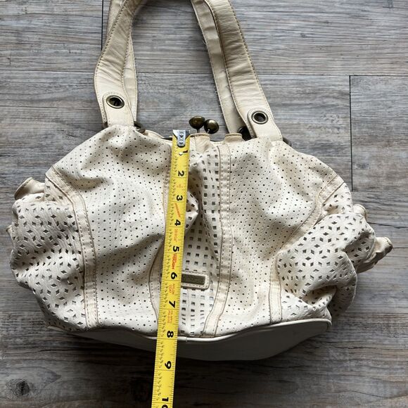 Jessica Simpson Shoulder Bag Kiss Lock Purse Cream Gold Hobo Y2K 2000s - Picture 4 of 8